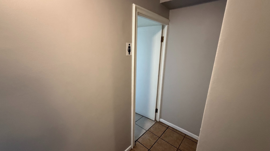 To Let commercial Property for Rent in Knysna Central Western Cape